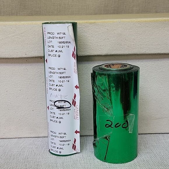 Crown Leaf, General Roll Leaf,  Foil Rolls - Red And Green (Set 7) - Picture 4 of 6